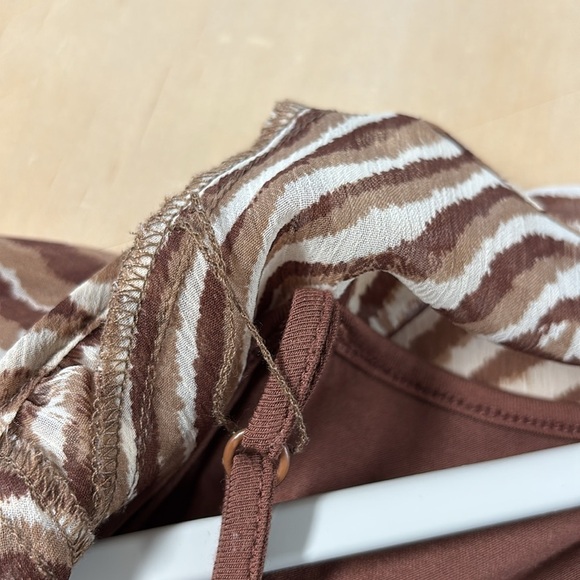 Multiples Ladies Brown Animal Print Tunic W/Buttons & Attached Camisole Size 2X - Picture 9 of 15